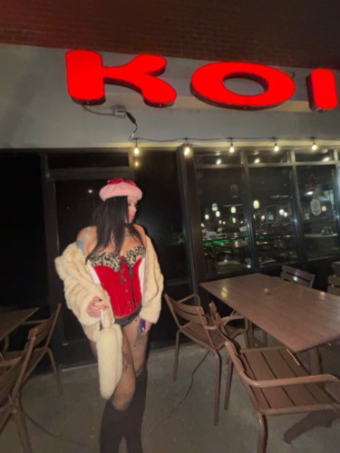 Nashville BodyRubs Offered By (615)438-0621 | Bodyrubs (615)438-0621 is Mixedand offers nuru massages, asian massage, bodyrubs in Nashville and available for both on rubrankings Welcome to my private oasis… where stress melts away and pleasure begins. I offer a warm, intimate setting in my home, designed to help you fully relax, unwind, and escape the outside world.
I’m naturally sensual, attentive, and love creating a vibe that feels both comfortable and exciting. My touch is slow, soothing, and just the right amount of teasing—focused on making you feel completely at ease while keeping things playfully irresistible.
Every session with me is personal, unhurried, and tailored to you. Whether you’re here to relax, recharge, or indulge a little, I’ll make sure you leave with a smile… and a desire to come back for more.
Discreet, inviting, and just a little bit addictive… parking On site a shower available prices include 200hhr body to body nuru full hour 300 with vip options available 300hhr body to body nuru relaxing body rub (including fs.) full hour body to body nuru body rub (including fs.) 400. (Outcall available) 25$ depoist for outcall, comes off price of services.Prices are firm, so please do not call unless you are willing and able to pay for the services provided. anything over an hour call and see what the daily special is thank you. I’m justiana . I can’t wait to meet you. Ask about today’s special.