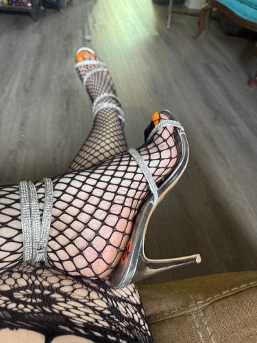 (470)366-4159 is Caucasianand offers nuru massages, asian massage, bodyrubs in Columbia and available for both on rubrankings Are you tired of the daily grind and craving some much needed relaxation? As a skilled Goddess, I invite you to surrender to my expert touch and let go of all of your tension. Whether it be a Platinum Massage curated to your specific needs, a milking session or a Nuru massage I guarantee you'll be back for more. 

My custom exquisite Platinum Massage will leave you feeling relaxed and satiated. It embodies seduction through body to body massage. In this intimate one-on one experience, I'll lavish you with attention, teasing your senses. That not enough? You can always choose to experience my nuru massage. I have tons of curves with authentic Nuru Massage oil for our enjoyment. Up for more of a challenge? Surrender yourself to my milking abilities with a Milking session. I will continuously bring you to the edge and back again and again and again. Do you think you can handle it? Let's find out! 

No matter if you join me for a Nuru, Platinum Massage or a Milking experience you are my top priority. I will always provide a distraction free environment. Fetishes/BDSM always welcome as I am very experienced in them.

Visit my onlyfans to see a more XXX rated version of me
onlyfans.com/bbwgoddess_V

Goddess Valentina 
(470) 366-4159
goddessvalentinaxoxo@gmail.com
Snapchat brattygoddess89
Instagram valentinaarmani404
X (twitter) bbwgoddess_v
