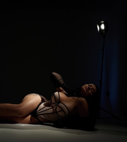 (805)416-8342 is Caucasianand offers nuru massages, asian massage, bodyrubs in Houston and available for incall on rubrankings Sometimes you want a meeting with depth, pauses, and the right tension 🖤
Dimmed lighting, a warm atmosphere, and the feeling that the outside world stays at the door 🔥

I love creating a space where everything unfolds naturally—no rush, no unnecessary words, just subtle flirtation and the energy of the moment ❤️
It's easy to relax with me, let go of your thoughts, and let the evening take its own rhythm 🖤

Well-groomed, attentive, with a sense of style and tact 🔥
I value privacy, cleanliness, and a respectful attitude ❤️

If you're looking for a beautiful, calm meeting with the right energy, let me know 🖤🥀