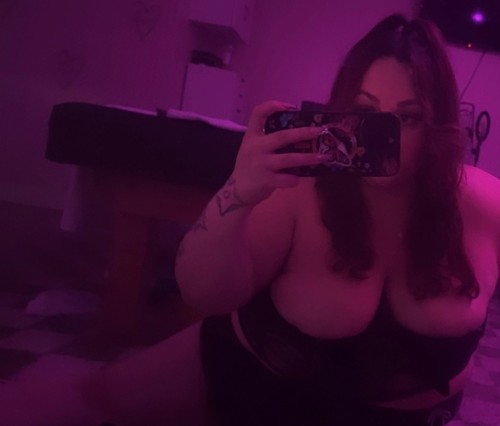 San diego BodyRubs Offered By (858)416-5369 | Bodyrubs (858)416-5369 is Caucasianand offers nuru massages, asian massage, bodyrubs in San diego and available for incall on rubrankings Connection isn’t just physical,it’s energy. The warmth in a quiet room, the tension that builds without a word, the feeling of being completely seen for a moment.
My presence will help you breathe deeper and my touch will melt the stress you didn’t even realize you were holding.
You don’t have to chase it.
You just have to choose it.
Come and enjoy the intoxicating feeling of being understood without having to explain. Why settle for ordinary when extraordinary is just within reach?
Let’s rewrite the rules and spark something unforgettable.
5'2 and 280 of pure BBW pleasure, so if your not into bigger woman dont contact me! I do not offer any bare uncovered or unsafe play in any way!
If i sound like the right fit
Let’s decide how you want the fun to unfold!
💕💕
Incall private studio
💕💕
Outcall available only with deposit
Thank you and hope to meet soon!
💗 BBW HEATHER 💗