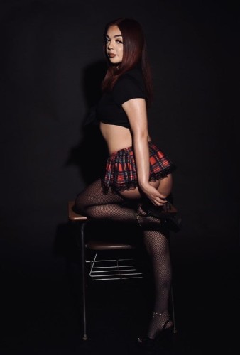 (520)420-6777 is Caucasianand offers nuru massages, asian massage, bodyrubs in Austin and available for incall on rubrankings Looking for something a little more special? Welcome 🖤
Here, every detail is designed for your comfort—a warm atmosphere, a gentle rhythm, and attentive bodywork 💎

The massage helps relieve tension, relax, and feel lighter from the very first minutes 🖤
No rush, no unnecessary talk—only a high-quality process and attention to your sensations 💋

If results and the right atmosphere are important to you, you've come to the right place 💎🖤