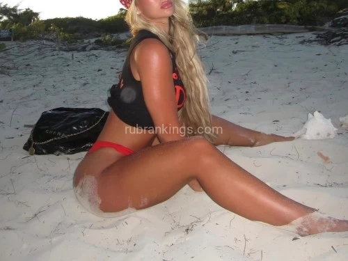 Phoenix BodyRubs Offered By (213)469-2677 | Bodyrubs (213)469-2677 is Caucasianand offers nuru massages, asian massage, bodyrubs in Phoenix and available for both on rubrankings ?Hi I’m Kendra I’m Available ?
?Monday-Sunday ONLY ?
⏰8am-8pm
?text for location
?30min $60
?45min $80
?60min $100
Tips are Appreciated ?
Call/text for availability ?please ask for Kendra
2134692677