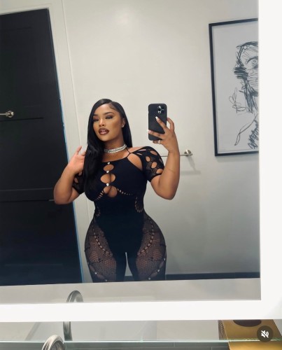 Chicago BodyRubs Offered By (312)708-2276 | Bodyrubs (312)708-2276 is Blackand offers nuru massages, asian massage, bodyrubs in Chicago and available for both on rubrankings Text or call for your appointment
Today available
In Downtown Chicago