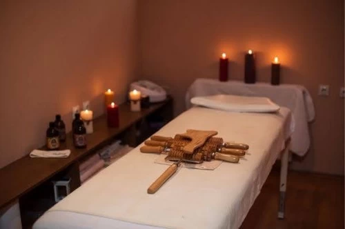 (858)789-1703 is 0andoffers nuru massages, asian massage, bodyrubs in San Diego and available for service_location_incallon rubrankings Looking for the perfect space to grow your business? This serene, private massage room is now available for rent! This is a private location. ✅ Private in-room bathroom✅ Quiet setting✅ Ideal for massage therapy, bodywork, esthetics, or similar services✅ Ample parking for you and your clients✅ Utilities includedLocated in a convenient, central area – move-in ready and available now. Requirements are:⭐ Minimum 1 year of provider experience ⭐ Must have good References ⭐ Good reviews of servicesContact now to schedule a viewing!