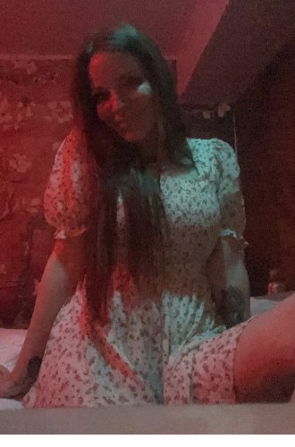 Phoenix BodyRubs Offered By (480)708-2726 | Bodyrubs (480)708-2726 is Caucasianand offers nuru massages, asian massage, bodyrubs in Phoenix and available for incall on rubrankings That’s right!! I’m out of Peoria! I’m in Phoenix. FINALLY! I’m so happy ya‘ll. My place is so cute too. It’s a work in progress. I’m not gonna lie. It is ready… it just needs some make up and heels… maybe some Botox.
I’m talking about my spa. Not me!
Moving on From that topic….. I also have a friend Tiffany visiting from New York! So if doubles is your thing, then whatcha waiting for?
We are double the trouble and double the D’s… The D’s stand for dynamite and delicious! I’m tootin our horns. Can you hear them? They sound like this.. too too toooo to too tooo tooo to!
Let me stop., Since it’s Monday, I’m gonna give a power point presentation!
FLAT RATES
CENTRALLY LOCATED
21st Ave and GLENDALE
DOUBLES ON REQUEST.
PRIVATE AND DISCREET!
FREE CANDY CORN!
NEED I SAY MORE? I will if you want me to.
Miss Tyler 480-708-2726