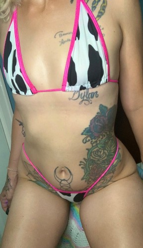 Houston BodyRubs Offered By (936)265-4818 | Bodyrubs (936)265-4818 is Caucasianand offers nuru massages, asian massage, bodyrubs in Houston and available for outcall on rubrankings Hello,
My name is Kate!
Early thirties, new to the area, ready to have fun and open minded.
Take a load off and enjoy a great massage that leaves you feeling happy!
I come to your home or hotel and personalize the experience to fit your needs.
Text only 9362654818
NO AA please.
Have a nice day 😌