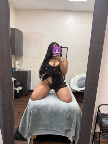 Dallas BodyRubs Offered By (469)630-3482 | Bodyrubs (469)630-3482 is Latinoand offers nuru massages, asian massage, bodyrubs in Dallas and available for incall on rubrankings Hello, my name is Sofia. I am new in town and specialize in reflexology; I am ready to fulfill your desires. Contact me and enjoy a pleasant time in my company. Body Rub: $160 for half an hour, $260 for one hour. Nuru: $300 for one hour, $200 for half an hour.