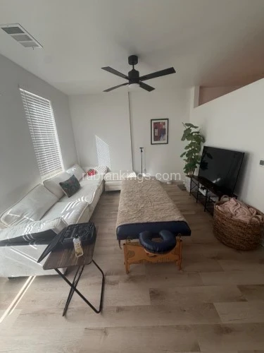 Denver BodyRubs Offered By (720)715-0661 | Bodyrubs (720)715-0661 is Caucasianand offers nuru massages, asian massage, bodyrubs in Denver and available for both on rubrankings 30 minute - $200
Happy ending of your choice
7207150661