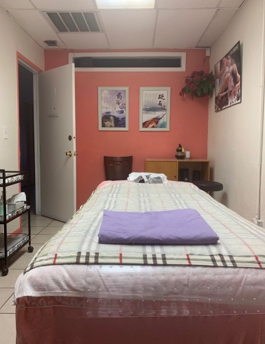 Savannah BodyRubs Offered By (406)938-7148 | Bodyrubs (406)938-7148 is Caucasianand offers nuru massages, asian massage, bodyrubs in Savannah and available for both on rubrankings ✨ Private Luxury Massage & Wellness ✨
Step away from the ordinary and give yourself the time to truly relax. I’m a licensed and certified massage therapist offering professional, personalized massage sessions for gentlemen in a clean, private, and comfortable setting.
My goal is simple: help you release tension, relax your body, and leave feeling refreshed.
🌿 Massage Services
• Deep Tissue Massage
• Swedish Massage
• Sports Massage
• Hot Stone Massage
• Full-Body Relaxation Massage
• Traditional & Tantric-Inspired Wellness Sessions
💎 Session Rates
30 Minutes — $150
60 Minutes — $250
90 Minutes — $350
🏡 Private Studio — By Reserved Appointment only
Enjoy a discreet, relaxing environment with:
✨ Professional massage table
✨ Soft ambient lighting & calming music
✨ Warm botanical oils & hot towels
✨ Clean, comfortable surroundings
✨ Private and respectful atmosphere
✨ Sessions tailored to your relaxation needs
Outcall appointments may also be available for qualifying hotels, resorts, and verified private residences. Travel fees may apply.
📲 Booking
Serious inquiries only, please.
When messaging, kindly include:
• Your preferred session length
• Your general location
• Your preferred date/time
Reservation policies apply. Payment methods and appointment details are provided during booking.
Phone: +1 (406) 938-7148
WhatsApp :+1 (249) 523-9885
Telegram: tanialauren
Signal: tanialauren.56
Your time is valuable. Give your body the relaxation it deserves. ✨
Professional service. Private setting. Personalized attention.