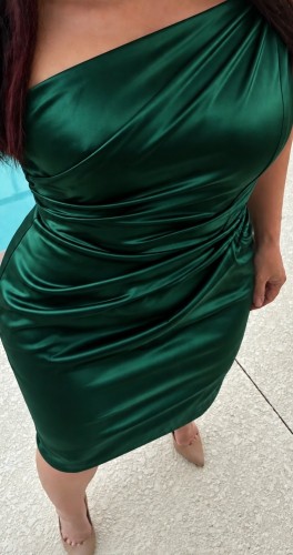 Miami BodyRubs Offered By (941)305-1505 | Bodyrubs (941)305-1505 is Caucasianand offers nuru massages, asian massage, bodyrubs in Miami and available for both on rubrankings Elegant, playful, sophisticated, and genuinely warm, I create bespoke experiences thoughtfully tailored to the gentleman and the occasion.
I have a graduate degree and a full professional life beyond this world, so I’m intentional about the time I share. I’m soft spoken, naturally adventurous, and drawn to travel, discovery, and good conversation.
Whether accompanying you to a company dinner, charity gala, black-tie affair, or professional engagement, I bring poise, intelligence, charm, and authentic warmth to every occasion.
From an elegant evening out to a quiet escape from everyday demands, our time together is personal, thoughtfully arranged, and never rushed.
Reservations
Please submit all reservation requests exclusively through my website. Take a few moments to review the details and follow the booking instructions; this process supports both our privacy and safety.
www.audreygrace.me
Established Presence
P411: P120589 • RS2K • Tryst
Find Me Elsewhere
BlueSky: @vipaudreygrace.bsky.social
OnlyFans: @letmeplay12
Mutual Discretion
Privacy and mutual discretion are paramount. MDAs and NDAs are warmly welcomed.
Please Note
Unscheduled calls are routed to unmonitored voicemail. Texts receive an automated reply directing you to my website before being discarded.
My website is the only way to request and reserve time together.