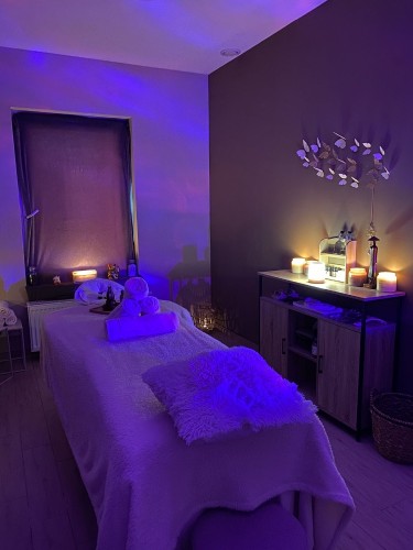 Miami BodyRubs Offered By (210)286-1781 | Bodyrubs (210)286-1781 is Mixedand offers nuru massages, asian massage, bodyrubs in Miami and available for both on rubrankings Hello! I’m Evelyn, a licensed and highly skilled massage therapist dedicated to helping clients unwind from stress, reduce muscle tension, and alleviate chronic discomfort. If you often feel overwhelmed, stiff, or fatigued, Jaine Massage Therapy offers customized treatments designed to meet your specific needs and wellness goals.
I utilize a variety of techniques to:
- Melt away stress and muscular tension through gentle, soothing strokes
- Reduce chronic pain and inflammation with targeted deep tissue therapy
- Enhance flexibility and improve range of motion with specialized stretching
- Promote overall well-being and deep relaxation for mind and body
Services Offered:
- Swedish Massage for gentle relaxation and stress relief
- Deep Tissue Massage to address stubborn knots and persistent pain
- Sports Massage designed for athletes and active individuals
- Aromatherapy incorporating essential oils for heightened relaxation
- Hot Stone Therapy to melt away muscle tension and increase circulation
- Nuru Massage for a unique, sensual experience
- Free Shower available before or after your session
- B2B Massage, GFE & 69, Suck no cover, Kissing – tailored intimacy services
- Guaranteed 100% satisfaction with each visit
What You Can Expect:
- A peaceful, calming environment meticulously designed for comfort
- A thorough consultation to identify your specific needs and preferences
- A personalized massage plan aligned with your wellness goals
- A relaxing, rejuvenating experience to refresh your body and mind
- A complimentary happy ending to enhance your satisfaction 😉❤️
Additional Services Available:
- Handjob / Hand Release
- Premium Blowjob & Tits Job
- Customized sessions designed to suit your personal style
I prioritize cleanliness, safety, and discretion, ensuring you always return for more enjoyable visits with the charming and attentive Sweet-Rose 😍🥰
Schedule your appointment now to experience the ultimate relaxation! ❤️🤝
Contact Details:
Phone: 📞 +1 (210) 286-1781
WhatsApp: 📞 +1 (210) 286-1781
Telegram: @elena_jo23
Signal: +1 830-346-2399