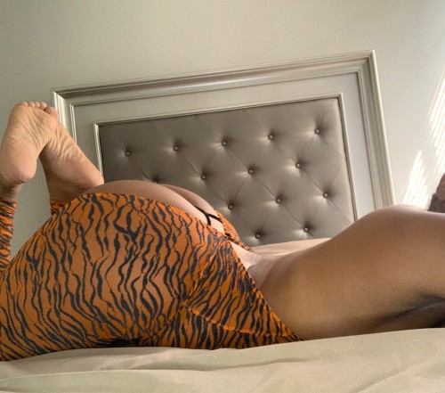 Nashville BodyRubs Offered By (470)444-8120 | Bodyrubs (470)444-8120 is Blackand offers nuru massages, asian massage, bodyrubs in Nashville and available for both on rubrankings My clients value feminine energy, mutual respect, relaxed conversation, and a peaceful atmosphere designed for relaxation, privacy, and genuine connection 🥠✨
30 & 60 min nuru sessions available. Open to longer sessions for returning clients.
***Pre-booking encouraged and preferred. Text for all inquiries. Please be respectful of my time ‼️
❌ NO explicit messages or photos.
❌ Not a FS provider