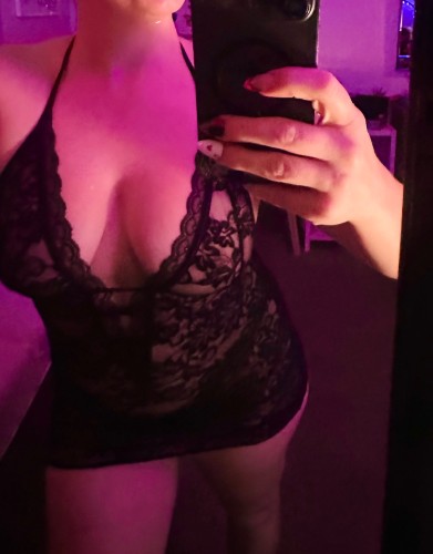 Oklahoma city BodyRubs Offered By (405)369-3765 | Bodyrubs (405)369-3765 is Caucasianand offers nuru massages, asian massage, bodyrubs in Oklahoma city and available for incall on rubrankings πHello & thank you for checking out my listing! π
Would you like to see more videos and pictures? Subscribe or follow me on Fanvue!
https://www.fanvue.com/runawayalice
Please message me at anytime to check my availability and rates! β₯οΈ
(405) 369-3765
π Please know when messaging between the hours of 8am-4pm that I may not be near my phone. I will respond by 8:00pm or as soon as possible to your message.
π I will respond daily between the hours of 4pm-10pm.
π Thank you for your patience and understanding!
Availability:
Tuesday-Friday 10am-3pm
Friday/Saturday- 8pm-2am
*Week night availability @ 6pm/8pm/10pm may be available at times feel free to inquire π₯°π₯³
I am a tantric inspired, sensual massage practitioner located in Moore, Oklahoma in my own private home studio. I have several years of experience providing intimate massages that will help reduce the tension and stress in your body leaving you feeling relaxed and rejuvenated! I offer 30, 60, and 90 minute sessions! Including relaxation, deep tissue, & sensual, or combination massage work. My sensual massage sessions combine tantric massage work & body to body for an intimate experience. Please note that I respect your privacy. I will never contact you to book an appointment or for any other reason without you having first contacted me. I work hard to provide a clean, safe, & judgment free environment for you to be able to come to, relax and experience new things! As a convenience to my clients I have a private shower available including mens hygiene items. So you can leave feeling completely renewed and refreshed! πβ₯οΈ
π° βοΈ Ask me about my BDSM upgrade π πͺ’ π―οΈ
πΏ π§Ό Now offering body scrub upgrade ππ₯°
π I prefer that appointments be booked 24 hours in advance. However, same day booking may be available so donβt hesitate to ask! And thank you for your patience if I am unable to book same day. I will get you scheduled as soon as possible. Thank you for your understanding!
Please Note:
πMy pictures are always real and current.
πI provide a professional massage only.
π I provide incall services only at this time.
π I accept cash only for payments.
π No show appointments will be blocked.
π I will never request pre-payment or additional money at the time of service.
π«I do not negotiate!
π«Please do not send me pictures or links!
π« I do not answer calls.
π«I do not tolerate explicit or inappropriate behavior or comments.
π«I do not send pictures!
(That is why I have Fanvue)
Xoxo- Alice π°πβ₯οΈ
ππ