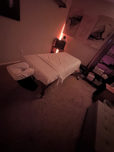 (415)815-4399 is Caucasianand offers nuru massages, asian massage, bodyrubs in Seattle and available for both on rubrankings I offer full body traditional and Tantric massage.
 
VISIT ME IN MY PRIVATE STUDIO. 
 
ALLOW ME TO GET THE KNOTS OUT AND FINALLY RELAX. 
 
I PROVIDE AN ALTERNATIVE TO ASIAN SPAS, BODY RUBS OR TRADITIONAL MASSAGE CHAINS. I DO MASSAGE AND DO A BODY RUB. I AM LICENSED AND CERTIFIED.
 
YOU WILL LEAVE STRESS FREE!!!!!!!

MASSAGE RATES
30 MIN $150.00
60 MIN $200.00
90 MIN $250.00
NOTICE-: I DON’T ACCEPT CASH AS PAYMENT 

TEXT FOR YOUR BOOKING
SERIOUS PEOPLE ONLY 
(Kindly be brief with your text, I will like to know how many minute you want and your Location to know how close you are to me.))))
MY MANTRIC MASSAGE COMBINES 30 MINUTES OF TRADITIONAL MASSAGE AND 30 MINUTES OF TANTRIC MASSAGE. ENJOY THE BEST!!!!
* Your session will NEVER be rushed, and we'll take our time slowly exploring one vibrant sensation after another.
* Expect me to be warm and inviting when I greet you for the first time, and playful and sensually connected throughout the duration of our time together.
DON'T SETLLE ON A BODY RUB 

 OFFER LISTS 

DEEP TISSUE MASSAGE 
SWEDISH MASSAGE 
SPORTS MASSAGE 
HOT STONES MASSAGE
FULL BODY TANTRIC MASSAGE
