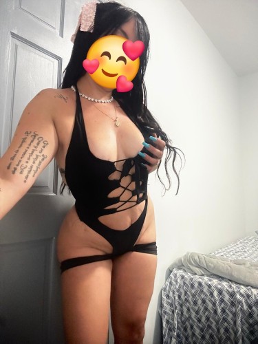 Washington BodyRubs Offered By (826)300-5479 | Bodyrubs (826)300-5479 is Latinoand offers nuru massages, asian massage, bodyrubs in Washington and available for both on rubrankings Not only do I give a relaxing therapy, but I create a space where each touch feels deeper, softer, and more mindful. My work focuses on the body, the rhythm of the breath and a state in which tension gradually gives way to relaxation.
Schedule your appointment at 826-300-5479
Text messages only
Open: Monday to Friday from 9 am to 9pm
