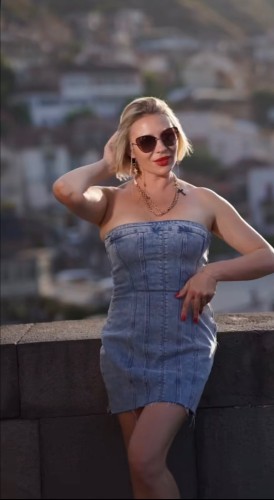 (224)200-8503 is Caucasianand offers nuru massages, asian massage, bodyrubs in Chicago and available for incall on rubrankings Welcome to my spa/studio for a relaxing Swedish massage.
 Therapist will use her palms and forearms to apply medium pressure to superficial muscles via slow, long, gliding strokes. Try half an hour head, neck and shoulders massage or foot reflexology. 