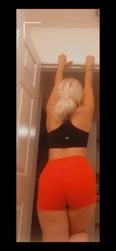 (561)465-7098 is Caucasianand offers nuru massages, asian massage, bodyrubs in Orlando and available for both on rubrankings Hello gentleman, I'm a 24 year old college girl visiting from CA Here for a short time , come experience a full body relaxation with me that will take you to new heights ! All natural, American girl. Discretion is a must.  discrete incall . Come enjoy my sensual  touch , complimentary wine and hot towels to leave you completely relaxed.light screening as I am very selective with who I spend my time with and I hope you are too ..ANY EXPLICIT TEXTS WILL BE BLOCKED