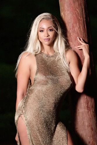 (281)772-1425 is Mixedand offers nuru massages, asian massage, bodyrubs in Houston and available for both on rubrankings Im Lily!! I'm a chic, tall, and curvy Creole Beauty CMT. I've worked in this industry in various capacities for the last 7 years. At 31 I'm extremely comfortable with sexuality and genuinely enjoy the work I do. I'm well versed in the art of seduction and intinately intuitive. I'm university educated, but feel that my real education has been earned through various passport stamps. I am 5'5 and 140lbs, of lean muscle with just the right amount fluff to fill out my size 6. I keep my body and mind balanced with a combination of Bikram Yoga, antique bookstores, and novice gourmet cooking. I'm a unique combination of erudite and siren. 