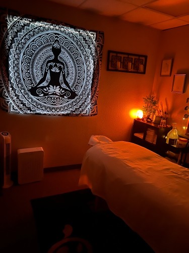 (619)431-1874 is Mixedand offers nuru massages, asian massage, bodyrubs in Los angeles and available for incall on rubrankings We Have a room available for rent  “NOW”  
Full or part time!!! By week or month 
$600 to 1800 if staying on location 
( but negotiable if not )

This is in a great location with lots of free parking, super discreet , safe and very clean!!!
For independent providers who prioritize safety and check guest! 

Text me your info for details  6194311874
