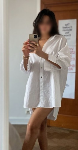 (747)265-7076 is asianand offers nuru massages, asian massage, bodyrubs in Los angeles and available for incall on rubrankings Hello dear 
 I'm mature Asian lady I provide very sensual touch relaxing Nuru that will help you relax and recover at private clean, discreet location
 let me know when you’d like to book you are interested  
Name and age 
(Message without this information may not receive a response)
I will not answer phone calls only  messages 



