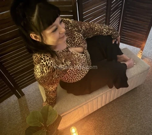 Cleveland BodyRubs Offered By (440)873-5702 | Bodyrubs (440)873-5702 is Caucasianand offers nuru massages, asian massage, bodyrubs in Cleveland and available for incall on rubrankings Step into a warm, peaceful space created for pure relaxation. My sessions are calming, soothing, and focused on helping you release stress and reconnect with your body through gentle, healing touch.
I offer a soft, uninterrupted full-body flow that eases tension, promotes harmony, and leaves you refreshed from head to toe.
Ask for Nena (440) 873-5702
