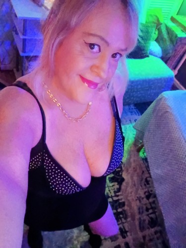 (380)283-9408 is Caucasianand offers nuru massages, asian massage, bodyrubs in Columbus and available for incall on rubrankings ? COME ENJOY A SENSUAL HOT OIL MASSAGE ? 

I offer 1 hr sessions full body sensual Hot oil massage 
30min 1hr

Appointment only please text me 380.283.9408

     RELAXING SOOTHING SENSUAL HOT OIL MASSAGE 

        @MASSAGEBYKELLEY.COM