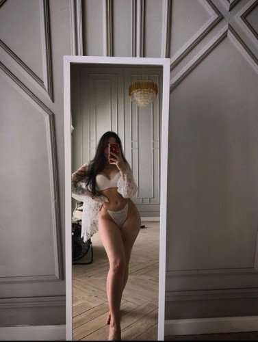 (213)254-5565 is Caucasianand offers nuru massages, asian massage, bodyrubs in Raleigh and available for incall on rubrankings Want to play? 🔥 I know there’s a beast hiding beneath that business suit, craving a real release. I’m that  bad girl  you’ve been fantasizing about right in the middle of the workday. 🍑 My movements will be languidly slow, teasing, and incredibly hot. I’ll push the limits of your patience, making you beg for more... ✨💦 Forget the rules and decorum. Tonight, I’m your playground of pleasure—anything goes. Come and taste this forbidden fruit... 🍏🔥 Waiting for your text—unless you’re afraid of getting burned! 📞💨
