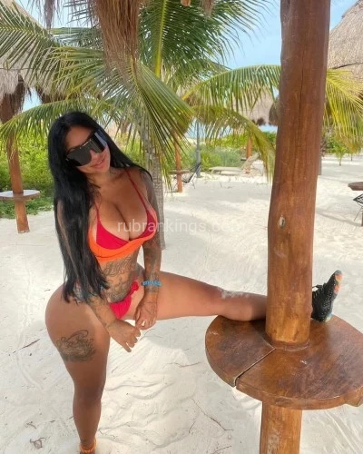 (667)596-3317 is Latinoand offers nuru massages, asian massage, bodyrubs in New orleans and available for both on rubrankings Optimistic lady looking for an upbeat and energetic man. A balanced work/life balance is what is sought & would be respected in a partner.  I'm down for a fun and relaxed hook-upHit me up  for an unforgettable;experince6675963317