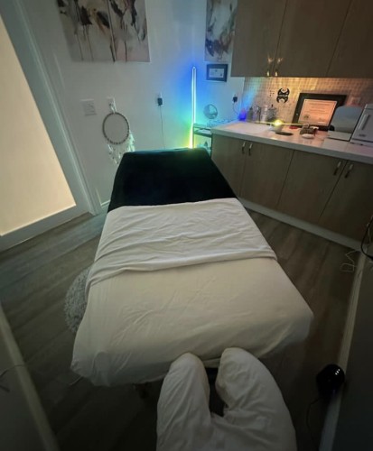 Madison BodyRubs Offered By (623)312-6228 | Bodyrubs (623)312-6228 is Mixedand offers nuru massages, asian massage, bodyrubs in Madison and available for both on rubrankings I’m a qualified professional massage therapist with an extensive experience in all fields of massage therapy
I offer the following services ;
-Relaxing full body massages: Experience a calming and rejuvenating massage to help you relax.
- Therapeutic deep tissue massages: Apply firm pressure to specific areas of tension and knots in order to promote muscle relaxation.
- Sports therapy massages: Designed for athletes and those who lead active lifestyles, this type of massage enhances performance and aids in muscle recovery.
- Sensual massages: Indulge in a deeply pleasurable and captivating experience that combines relaxation and sensuality.
- Prostate massages: Specifically for male clients, this specialized technique provides unique sensations and benefits associated with prostate stimulation.
- Swedish massages: Enjoy lengthy, smooth strokes and gentle kneading to achieve overall relaxation and stress relief.
Tantric massage utilises energy healing and is a more spiritual practice. It gets down into the deeper emotional and spiritual layers of the body.
Deep tissue massage is a specialized massage technique designed to target the deeper layers of muscles and connective tissue. It involves applying firm pressure and slow, deliberate strokes to release chronic muscle tension, alleviate pain, and improve circulation
Nuru Massages; A type of massage involving full body contact, where both the masseur or masseuse and client are nude and coated with gel
body-to-body massage: the masseur uses their own body to massage the client, this massage is a very intimate experience. However, it is also called an erotic massage technique
Book Your Full-Body Massage Today!
Your body deserves the best care. Whether you need deep relaxation, pain relief, or a total body reset, a professional full-body massage is the perfect solution. Schedule your session today and experience the power of healing hands!
iMessage &Text : +1 623 312 6228
Telegram ; +1 623 312 6228
Signal ; +1 513 206 3202
Email: michellemassage239@gmail.com
Zangi: 68-8208-7649
I ACCEPT PAYMENT AFTER SESSION
NO DEPOSIT OR EXTRA FEE