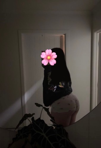 (954)218-2046 is Latinoand offers nuru massages, asian massage, bodyrubs in Dallas and available for incall on rubrankings Hola soy Valery 😈 rica latina en busca de complacerte y que tengas un rico momento conmigo  de placer 🫦