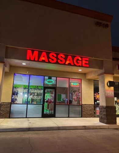 (520)633-3484 is Latinoand offers nuru massages, asian massage, bodyrubs in Phoenix and available for incall on rubrankings 🌸 Daisy Spa 🌸
📍 Glendale, Arizona

✨Reflexology•Foot Massage•Hand Massage✨

💖 Bilingual Staff (English & Spanish) 
🇲🇽 Mexican • 🇬🇹 Guatemalan • 🇨🇺 Cuban • 🇪🇸 Spanish • 🇺🇸 American

🎉 Under New Management & With New Staff! 🎉

Visit us and enjoy a relaxing experience with our professional team! Come have the best session of your life 💞 You won’t regret it!

🎀 Our Top Therapists:
• Catalina • Karen • Katy • Violeta • Keyra • Bella • Zaya • Ari

✔ Clean Towels and Sheets
✔ Hot Stones
✔ Fragrance-Free Organic Oils
✔ No Appointment Necessary

💆‍♀️ Prices:
• 30 Minutes — $40
• 45 Minutes — $60
• 60 Minutes — $80

💖 Tips are greatly appreciated 🥰

📍 Daisy Spa
🏠 6749 W Bethany Home Rd. #103, Glendale, AZ
📞 Call: (623) 600-8451

✨ Relax, recharge, and enjoy the care you deserve. ✨

🚶‍♀️ Walk-Ins Welcome • No Appointment Needed 😊
🕘 Open Monday–Sunday (9:00 AM–10:00 PM)
☎️ Everyone Is Welcome! 💖 CASH ONLY ATM ON SITE XOXO