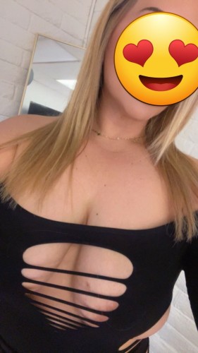 (602)290-8795 is Latinoand offers nuru massages, asian massage, bodyrubs in Phoenix and available for incall on rubrankings Hot sexy Latina 