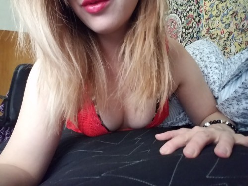 (602)888-6674 is Caucasianand offers nuru massages, asian massage, bodyrubs in Phoenix and available for outcall on rubrankings Hello! Please read completely!
100% REAL & 100% INDEPENDENT
OUTCALL ONLY--BY APPOINTMENT

BUSINESS TRAVELERS, HOTELS & RESORTS PREFFERED! 
(u guys are the best!)

I specialize in holistic healing, swedish massage, yoga & sensual massage!
I create a safe, warm & relaxing session for both of us to enjoy!
YES! This is SENSUAL  & designed to realease your pent-up stress!
You will sleep well after I leave!

How to book:
Texting is great! I prefer you text first, not call. (if needed we can chat after text is confirmed).
I do offer last minute sessions, 1-2 hour notice preferred!
I understand you may be a little nervous, skeptical or curious when contacting me....
I prefer you keep the questions light and professional for maximum discretion! 
Also...I am very picky about who I see!!! 

I DO NOT SEND PICTURES OR VIDEO CHAT.
NO DEPOSITS EVER! *bc I am real & provide real services*

I do prefer Business Professionals, especiall those who stay in hotels & resorts. 
My favorite area is Sky Harbor/Scottsdale/Chandler/East Valley. 
Live Locally? As long as you are respectful upon setting up, I will set an appointment with you. 

Cash Only
200=60min
260=90min
*Upgrade sessions available*
My sessions are never rushed. 

Hope to get my hands on you soon!

Sky
602.888.6674

