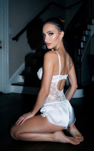 (602)855-6003 is Caucasianand offers nuru massages, asian massage, bodyrubs in Phoenix and available for incall on rubrankings Hi Handsomes, 
I’m Sky—your little escape, tucked away near 79th Ave & Bell in a private, upscale setting where everything is all about you.
If you enjoy a woman who knows how to slow things down, savor the moment, and keep you smiling long after you’ve left… then I think we’re going to get along very well.
I specialize in creating an experience that feels effortless, intimate, and just a little irresistible. Soft touches, warm energy, lingering moments—I take my time making sure you feel relaxed, desired, and completely taken care of. Think of it as your personal retreat… with a playful twist.
Feeling a little adventurous? I also offer stunning duo experiences with Sara V—just ask and I’ll happily share the details.

My time is limited so I can give each guest the attention they deserve, so I recommend reaching out in advance. Same-day appointments are sometimes available, and extended sessions can be reserved for those who don’t want the moment to end too soon. A gesture for my time is appreciated.

If you’re ready for something smooth, indulgent, and a little addictive… go ahead and call or text. I promise, once you’ve had a taste, you’ll be thinking about your next visit before you even leave.
Can’t wait to meet you, handsome.
XOXO- Sky💋



TER ID#365039

☑☑☑Link to my reviews: 
https://privatedelights.ch/profile/skyyyt69 
Snapchat: https://t.snapchat.com/BnilRGLL 