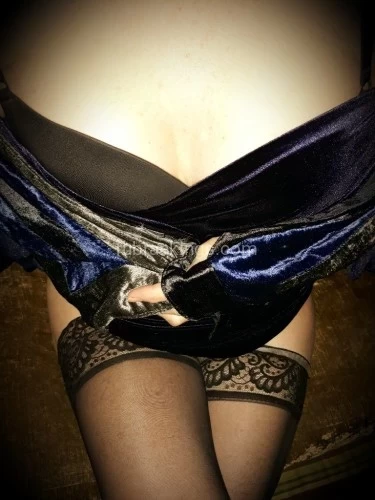 (512)317-0132 is Caucasianand offers nuru massages, asian massage, bodyrubs in Austin and available for both on rubrankings Offering various types of body rubs, full stress relief and fetish optionsCentrally located in Austin in a Discreet but easy to find areaI offer both incall and outcallsCatering to men, women, and couplesOffering day and night appointments on weekdays and weekendsShower available for useReasonable pricing optionsTexts accepted, but calls preferred.