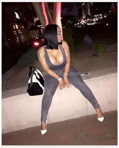 (304)660-0654 is Mixedand offers nuru massages, asian massage, bodyrubs in Chicago and available for incall on rubrankings  Hey Fellas Reach Me At  +1 304-660-0654 I am a body Rub Specialist Prostate Pro Advanced Skills in Erotic sensual body rubs ! Very fetish friendly! 
