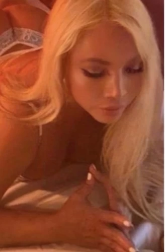 (646)603-8889 is Mixedand offers nuru massages, asian massage, bodyrubs in New york city nyc and available for both on rubrankings Beautiful Blonde Sexy Brazilian/American former model with curves in all the right places.Smooth silky skin, and atherapeutic touch, that will leave you floating in cloud nine. My therapeutic skills will relax your body and soul like the sweet sounds and movements of the ocean of Ipanema. Expert at all modalities. I am super sweet and I will make you smile and laugh. Lovely incall with shower, clean linens. My work space is kept immaculately clean and sabatized. I am specialized in TANTRA SENSUAL MASSAGE. NURU AND BODY 2 BODY. I also offer *manscaping * Waxing, Sugar Hair Removal, trimming, Shaving to leave you not only looking; but feeling amazing like a GQ model. Call Lisa
