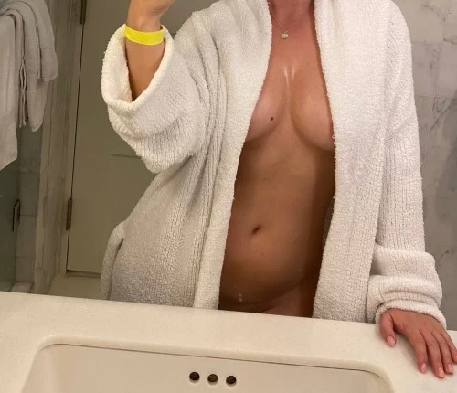 (917)908-2050 is Caucasianand offers nuru massages, asian massage, bodyrubs in New york city nyc and available for incall on rubrankings Hi guys.
I am Valerie,
Have you dream to be treated from gorgeous masseuse?
My PASSIONATE but gentle touch will leave all parts of your body feeling wonderful and relaxed. I will give you all the PLEASURE you deserve. Let me make our time together very very SPECIAL.

Your satisfaction is guaranteed!!!

100% real.

🦋🦋 Nuru 350hh 450hr 
Fetishes for extra $$$

Midtown east side Manhattan 


If you have any fetishes, don’t be shy to ask ;)

Valerie ☎️917–908–2050 ☎️