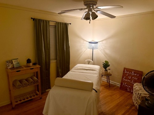 (804)691-9970 is Blackand offers nuru massages, asian massage, bodyrubs in Richmond and available for incall on rubrankings Today is the perfect day to indulge in a relaxing body rub! ? Step out of the ordinary and into your fantasy world, where you can truly unwind. With my soft yet firm touch, you'll feel completely rejuvenated and at ease. Treat yourself to some well-deserved relaxation! ✨?‍♀️?

***I am a transgender woman***

