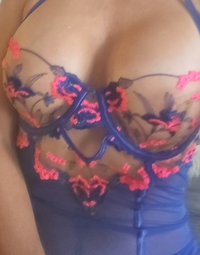 Columbus BodyRubs Offered By (614)532-2766 | Bodyrubs (614)532-2766 is Caucasianand offers nuru massages, asian massage, bodyrubs in Columbus and available for incall on rubrankings Mature, classy, discreet at upscale private location..Come relax & unwind with me..highly skilled in relaxation massage, therapeutic massage, facials and manscaping..heated towels, heated table,milking table and unscented lotions and oils of your choice...tell me the target areas that you would like me to focus on and watch your stress disappear! Shower included!
NEW!! SENSUAL BODY TANTRA DANCE! ?
Text for rates & availability (I book up fast so advanced scheduling is recommended & preferred)
*Cash only NO DEPOSITS OR GIFT CARDS!
*Serious inquiries ONLY! So many scammers lately!
*No call no shows will be blocked!
*My rates are not negotiable!
*Incall professional private location only
*Daytime hours only 11-5 Eve & wknds are available scheduling in advance!
*4hand only available scheduling in advance..
SEE YOU THERE SOON!
Xoxo Heather ?