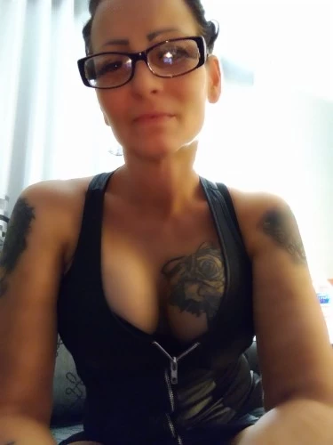 (901)707-0100 is Caucasianand offers nuru massages, asian massage, bodyrubs in Clarksville and available for both on rubrankings ❌ NO GAMES ❌ NO DRAMA ❌ NO POLICE ❌ NO PIMPS ❌ NO AA ?HELLO GENTLEMAN I AM AN EXPERIENCE NATURALLY BEAUTIFUL DISCREET EDUCATED FRIENDLY PROVIDER WITH A BUBBLY ADDICTING PERSONALITY. ?I PROVIDE UPSCALE NON-RUSHED SERVICES TOO UPSCALE RESPECTFUL GENEROUS INDIVIDUALS AT YOUR PLACE OR MINE. ?I HAVE 35 YEARS EXPERIENCE DEDICATION DEVOTION AND LOVE FOR MY CRAFT. I HAVE BEEN IN THE ADULT ENTERTAINMENT INDUSTRY FOR 35 YEARS. MY EXPERIENCE, SKILLS, AND SERVICES ARE EXCEPTIONAL. I AM NOT AN ESCORT BY NO MEANS I AM THE ULTIMATE GODDESS THE MISTRESS OF THE FORBIDDEN WORLD OF FORBIDDEN PLEASURES MY TIME IS VALUABLE TO ME AND TO MY CLIENTS I DO NOT RUSH DO NOT PLAY GAMES I AM VERY ADDICTING PLEASANT AND SOUGHT AFTER. ?I PROVIDE AN OFFER AND SPECIALIZE IN THE FOLLOWING BODY RELAXATION -RUB DOWN COMPANIONSHIP SOCIAL EVENTS LUNCH / DINNER ENGAGEMENT DATY FINANCIAL DOMINATION AND CONTROL DOMINATION HUMILIATION CBT BONDAGE TOILET TRAINING ASHTRAY TRAINING WAX PLAY BREATH PLAY GENDER TRANSFORMATION FORCED CONSUMPTION FOOT FETISHES BODY WORSHIP KEY HOLDING OWNERSHIP PUBLIC ENCOUNTERS B**** MAKING AND MORE. ?TO SCHEDULE AN APPOINTMENT I WILL NEED YOU TO GIVE ME A CALL I NEED TO KNOW YOUR NAME, AGE, RACE, THE WEBSITE YOU LOCATED MIKE INFORMATION ON, THE TIME YOUWOULD LIKE THE APPOINTMENT, IF YOU ARE SEEKING IN CALL OR OUT CALL. I DO NOT UNDER ANY CIRCUMSTANCES DO REFUNDS IF YOU SCHEDULE AN APPOINTMENT WITHOUT READING MY ENTIRE POST AND CAME WITH THE ASSUMPTION I OFFERED MORE INTIMATE SERVICES THAT IS YOUR NEGLIGENCE NOT MINE BECAUSE IF YOU WANT TO TAKE THE TIME TO READ MY POST YOU WOULD KNOW THAT I AM A DOMME. ?I AM AVAILABLE 24/7 PLEASE DO NOT CALL ATTEMPTING TO ENGAGE IN EXPLICIT CONVERSATION OR INQUIRING ABOUT EXPLICIT SERVICES ETC ETC MY SERVICES ARE LISTED