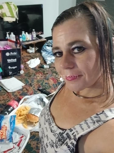 (912)436-7828 is Caucasianand offers nuru massages, asian massage, bodyrubs in Dallas and available for both on rubrankings Seriously Sensual, a Georgia girl lost in Texas trying to make life happen. A people pleasure that likes to see you happy.