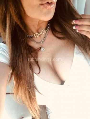 (949)290-6346 is Caucasianand offers nuru massages, asian massage, bodyrubs in Orange and available for both on rubrankings Body rubs Fbsm nuru relaxing refresh ! Let me help you unwind . Look forward to seeing you Kandy ♥️?