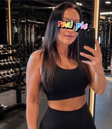 (713)399-7962 is asianand offers nuru massages, asian massage, bodyrubs in Houston and available for incall on rubrankings If you're looking for a good massage in a private, warm and peaceful atmosphere, accompanied by delightful music.
Powerful palm strokes alternating with light, gentle massage touches.Let me be your best choice today you're welcome to contact me by texting or calling (713)398-7962