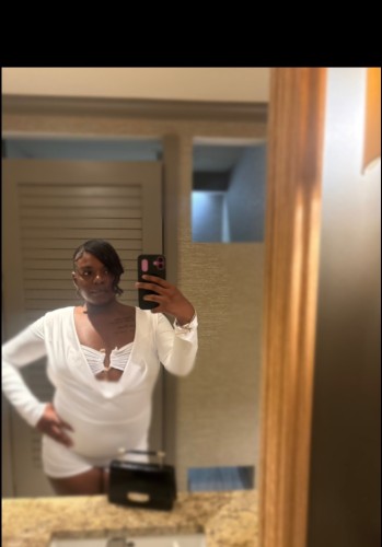 Norfolk BodyRubs Offered By (480)989-8000 | Bodyrubs (480)989-8000 is Blackand offers nuru massages, asian massage, bodyrubs in Norfolk and available for both on rubrankings Hello I’m Chyna , a young discreet ebony visiting your city , your perfect companion for any occasion. I offer a unique blend of elegance and playfulness , from the moment we meet my focus is on you— your comfort, and your enjoyment. 🥰
All in all, I’m a pretty laid back and lighthearted girl who loves to have fun, values intimacy, and making connections. I’m a true lover girl ! Step into my world if you dare , live through me and let me make you feel young again , you only live once and you deserve a taste of the best 💕
- rates may vary!
✔️Greek
✔️Domination, Fetish & Kinks
✔️Content