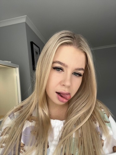 (267)928-5275 is Caucasianand offers nuru massages, asian massage, bodyrubs in Pittsburgh and available for both on rubrankings Hello my name is  Edithsin Clair and 31 years older  Massage therapist, am available for full body massage and hookups text me up l offer a sensual, very relaxing full body rub. A more relaxed personal experience. You will dress down to your comfort level and will give you a very good body massage. It including all kinds of body massage in your place or mine. I want an honest gentle man to text me I don't mind if you re married or not just text me and let's have a good time together...

When you 're ready to treat yourself to a sensual massage full of pleasure, relaxation, and self-exploration, get away from the staleness of everyday life and enjoy pleasure in a mature and well-balanced environment where only your pleasure matters.

Watch me slowly put every muscle to ease. I specialised in the art of seduction, teasing and releasing you to your highest peak of satisfaction.

NOTE::PLEASE NO BULSHIT DMS

TEXT ME  : +1 (267) 928-5275

Signal: @edithsinclair85.56

Telegram: @edithsinclair85

WhatsApp: +1 (267) 928-5275

Zangi: 3834758233