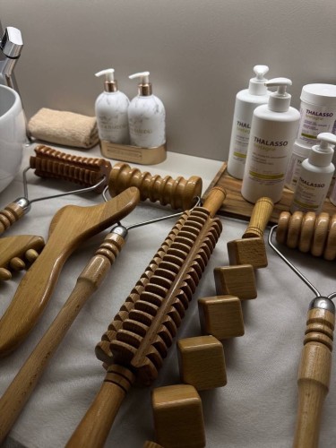 Houston BodyRubs Offered By (480)605-7183 | Bodyrubs (480)605-7183 is Caucasianand offers nuru massages, asian massage, bodyrubs in Houston and available for both on rubrankings Hello! Iโm Pyper, a licensed and highly skilled massage therapist dedicated to helping clients unwind from stress, reduce muscle tension, and alleviate chronic discomfort. If you often feel overwhelmed, stiff, or fatigued, Jaine Massage Therapy offers customized treatments designed to meet your specific needs and wellness goals.
I utilize a variety of techniques to:
- Melt away stress and muscular tension through gentle, soothing strokes
- Reduce chronic pain and inflammation with targeted deep tissue therapy
- Enhance flexibility and improve range of motion with specialized stretching
- Promote overall well-being and deep relaxation for mind and body
Services Offered:
- Swedish Massage for gentle relaxation and stress relief
- Deep Tissue Massage to address stubborn knots and persistent pain
- Sports Massage designed for athletes and active individuals
- Aromatherapy incorporating essential oils for heightened relaxation
- Hot Stone Therapy to melt away muscle tension and increase circulation
- Nuru Massage for a unique, sensual experience
- Free Shower available before or after your session
- B2B Massage, GFE & 69, Suck no cover, Kissing โ tailored intimacy services
- Guaranteed 100% satisfaction with each visit
What You Can Expect:
- A peaceful, calming environment meticulously designed for comfort
- A thorough consultation to identify your specific needs and preferences
- A personalized massage plan aligned with your wellness goals
- A relaxing, rejuvenating experience to refresh your body and mind
- A complimentary happy ending to enhance your satisfaction ๐โค๏ธ
Additional Services Available:
- Handjob / Hand Release
- Premium Blowjob & Tits Job
- Customized sessions designed to suit your personal style
I prioritize cleanliness, safety, and discretion, ensuring you always return for more enjoyable visits with the charming and attentive Sweet-Rose ๐๐ฅฐ
Schedule your appointment now to experience the ultimate relaxation! โค๏ธ๐ค
Contact Details:
Phone: ๐ +1 (480) 605-7183
Telegram: @Piperb69