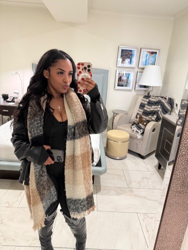 (214)899-4563 is Mixedand offers nuru massages, asian massage, bodyrubs in Dallas and available for  on rubrankings I’m a feminine, confident woman who appreciates the finer things in life beautiful experiences, great conversation, spontaneous getaways, and being treated exceptionally well. ✨

II value discretion, chemistry, consistency, and a man who understands that quality time is an experience not an obligation.

If you’re successful, intentional, and looking for a woman who can match your energy while bringing her own, we might get along very well. 🥂