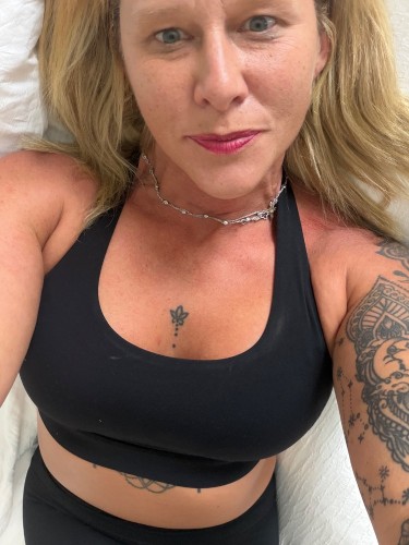 (843)609-9365 is Caucasianand offers nuru massages, asian massage, bodyrubs in Denver and available for both on rubrankings Hi Gentelmen I'm Lilly, 
I’m a high class woman that is well educated and traveled. I have heard I create a great vibe and atmosphere. My website url is really true. Come experience it for yourself!! 