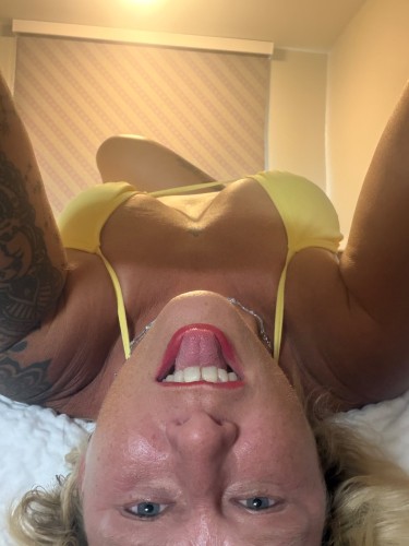 (843)609-9365 is Caucasianand offers nuru massages, asian massage, bodyrubs in Denver and available for both on rubrankings Hi Gentelmen I'm Lilly, 
I’m a high class woman that is well educated and traveled. I have heard I create a great vibe and atmosphere. My website url is really true. Come experience it for yourself!! 